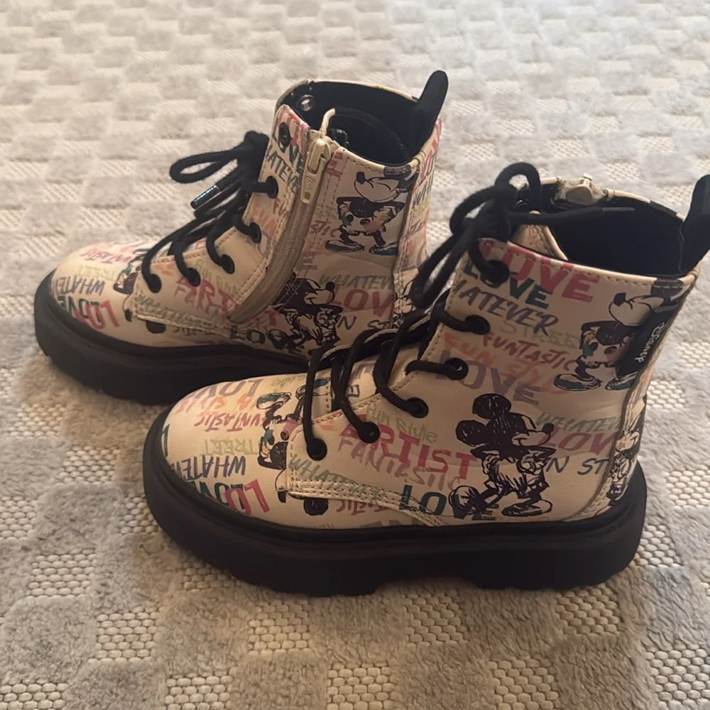 Zara Disney Mickey Mouse Girls Kids Boots EUC Zipper on Side Size 12